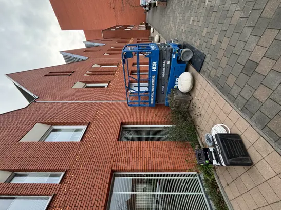 jongeneel-hoogwerker-veilig-installatie.JPG