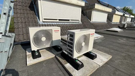 buitenunits-op-trillingsdempers-airco-installatie.jpg .jpg