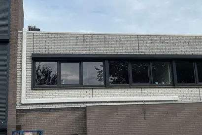 Net leidingtraject- alle leidingen samengebracht in één goot.jpg