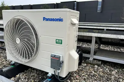 panasonic-tz-buitenunit-werkschakelaar-trillingsdempers-airco.jpg .jpg